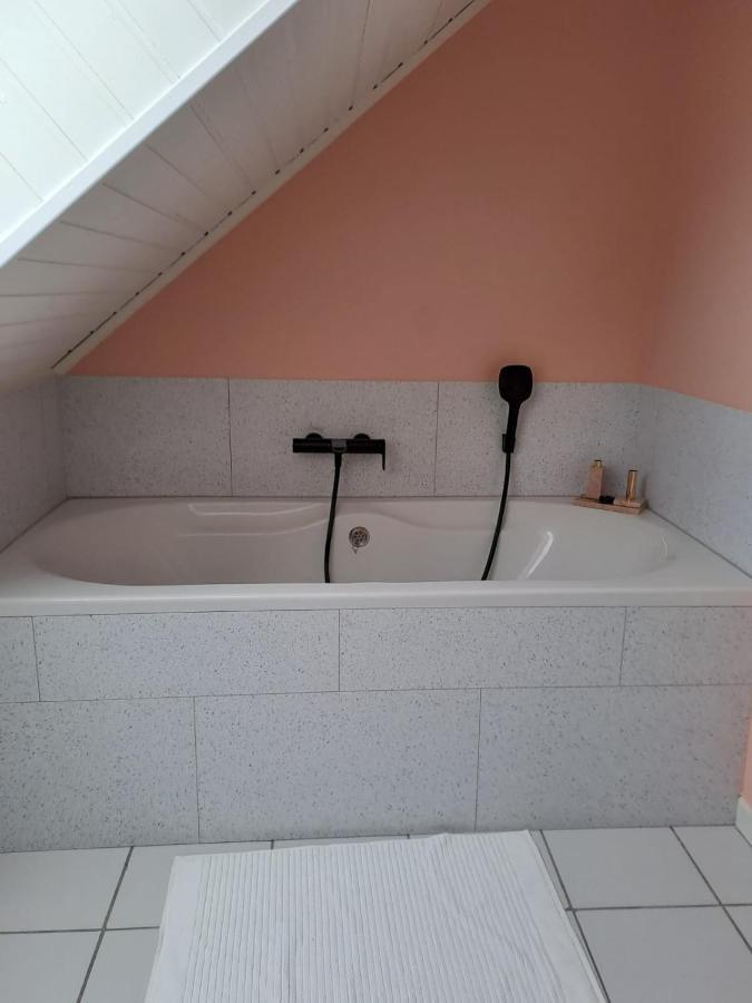Le Louis Vakantiehuis Lanaken Zewnętrze zdjęcie